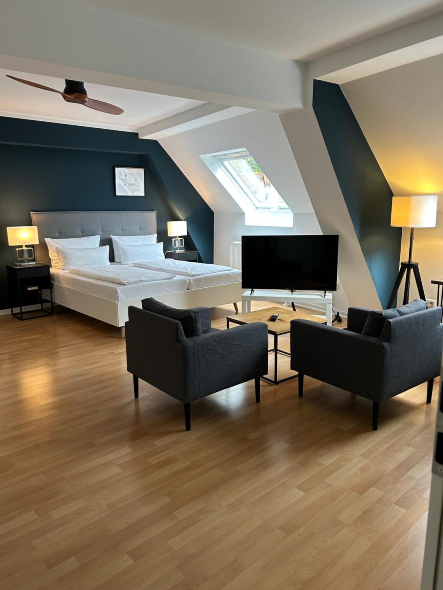 Dk Deutscher Kaiser Hotel 3*